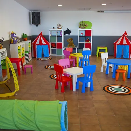 Don Pablo 3* غانديا