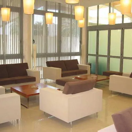 Don Pablo فندق غانديا