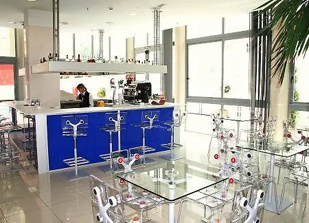 唐帕波罗酒店